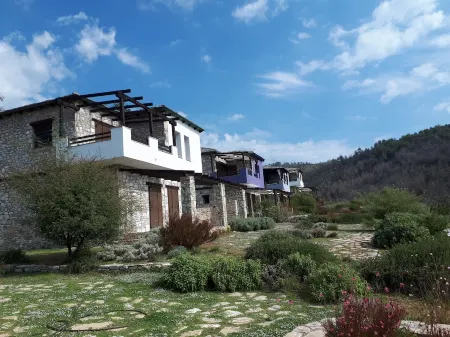 Pigadia Vacation Home 4 on 2 Levels with 100m² for Max. 6 Persons