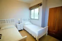 OPEN SKY VALLEY & CAR (PET ALLOWED)