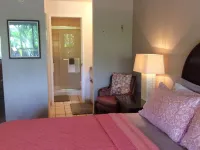 SALE -  Closest to the Beach - King Bed - Maui Banyan! -