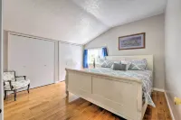 Loft Unplugged w/ Outdoor Space in Amish Country!