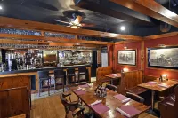 The Country Inn of Berkeley Springs - С баром