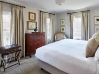 Wickwood Inn Hotels in Saugatuck