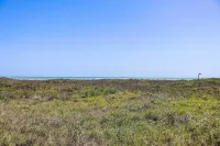 Seagull 101 Minium 3 Bedroom Condo by RedAwning