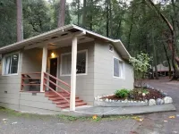 China Creek Cottages Hotels in Willow Creek