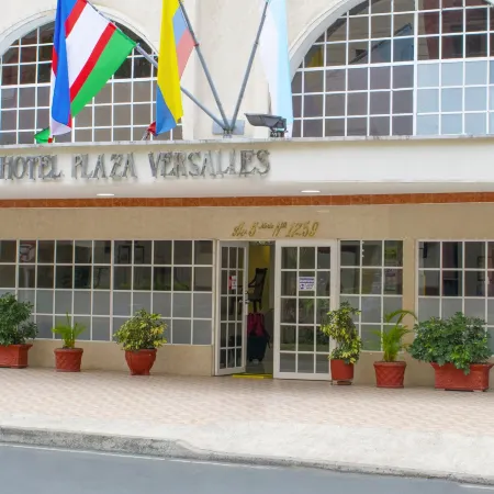 Hotel Plaza Versalles