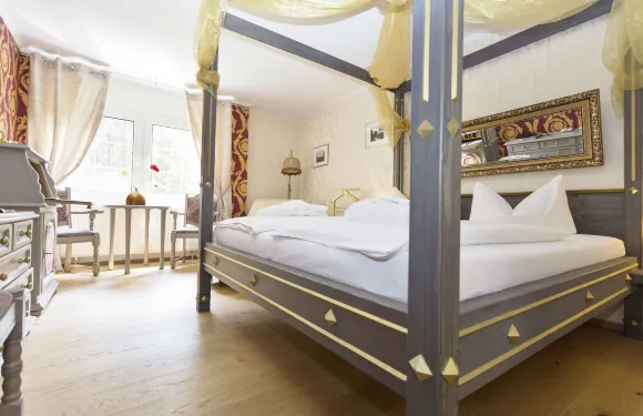 斯普里 - 科特布斯沃德酒店