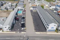 Marguerite Motel - parking