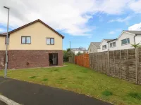 Min Y Traeth Hotels near Criccieth
