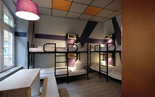 Singer109 Hostel, Hotel & Apartment - Hostels
