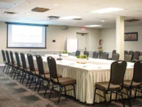 ギブソンズ ガーデン ホテル ギブソンズのホテル