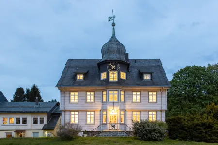 Altes Rathaus Hahnenklee Отели рядом с достопримечательностью «Либесбанквег»