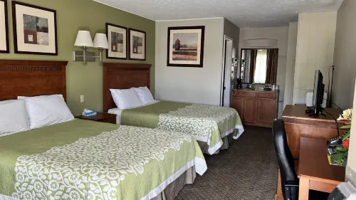 Capri Motel - motel