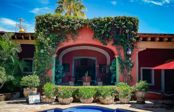 玫瑰精品旅館雙城館