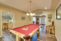 Hot Tub + Pool Table: Cabin Near Calaveras Park! - Boutique