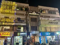โรงแรม นาวานาการ์ เรสซิเดนซี โรงแรมในจัมนคร