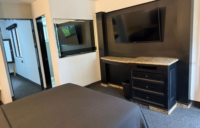 Hotel Suites Royal