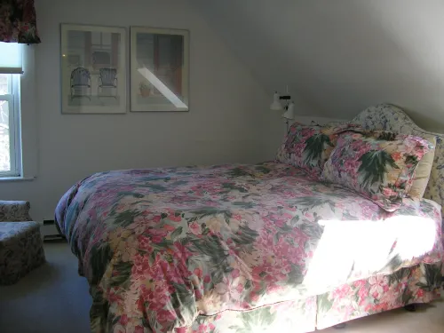 Fairmont House Bed & Breakfast