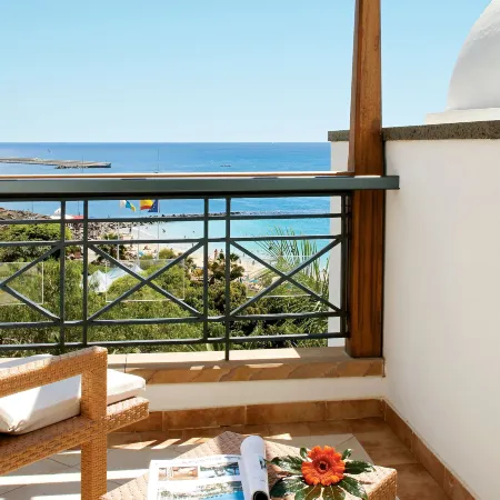 Princesa Yaiza Suite Hotel Resort