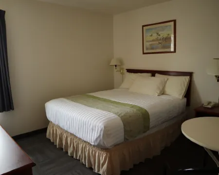 Destination Family Hotel Hotels in Whitehorse