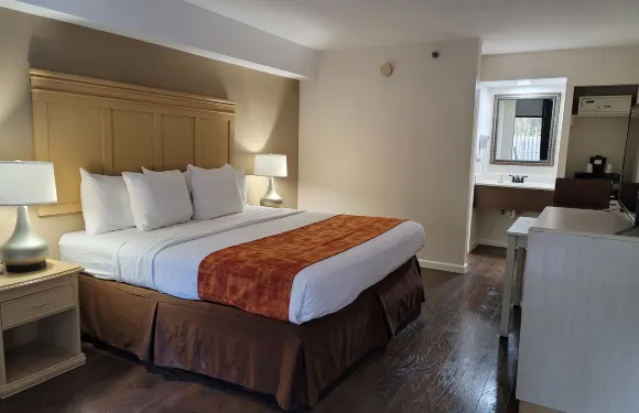 黃金島的THE PARAGON