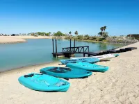 Modern Beachfront Retreat 2 King Suites + فنادق في Rocky Point