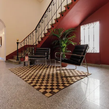 Hotel Bedmates Ávila Centro Отели рядом с достопримечательностью «City Hall»