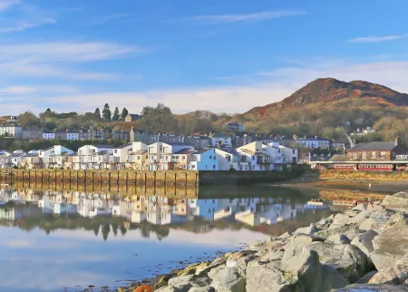 Harbour Flat - 12E South Snowdon Wharf Отели в г. Портмадог