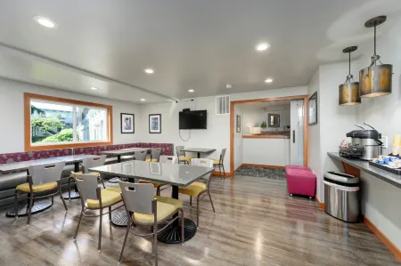 Cocusa Motel Отели в г. Седро-Вулли