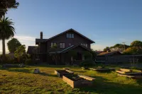 The Captains Quarters Hotel di Fort Bragg