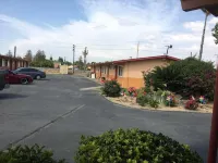 Valley Motel - Motels