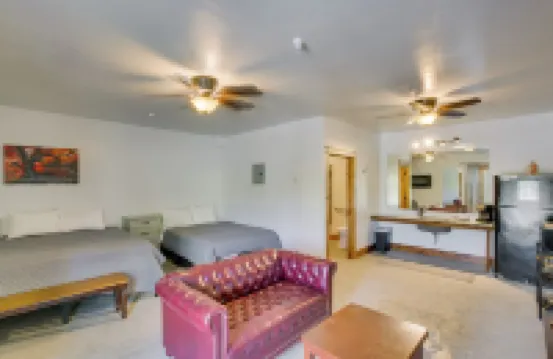 熔巖熱泉開間帶景色，步行至河邊 酒店