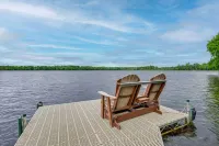 Private Dock and Screened Porch Echo Lake Cabin - parking