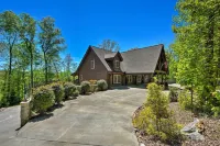 Trenton Cabin w/ Hot Tub - 14 Mi to Lookout Mtn! - 3-Star