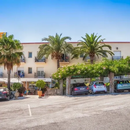 Hotel Al-Andalus