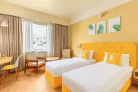 Bloom Hotel Katra - Boutique