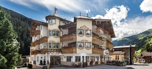 Hotel Alpenjuwel 4 Sterne Superior Hotel di Vorderlanersbach