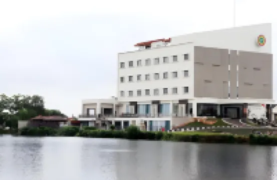 芝卡朗湖畔泰爾