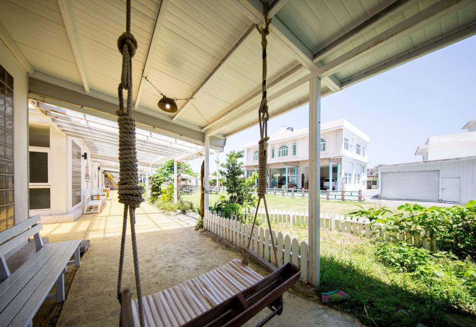 뤼다오향의 석양과 리조트 전경