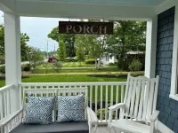 The Harbor Inn