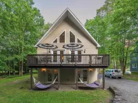 Alpine Serenity by AvantStay Hotels in Penn Forest Township