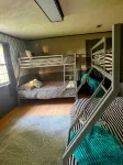 Home Away from Home in the Twin Lakes Area! Relax on the Front Porch Swing!