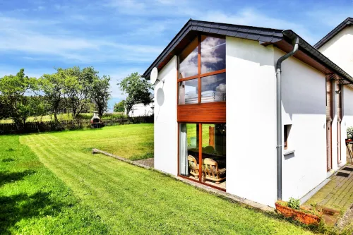 Holiday Home in St Vith with Hot Tub Hotels in Saint-Vith