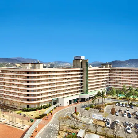 Hanwha Resort Gyeongju Отели рядом с достопримечательностью «Храм Пэннюльса»