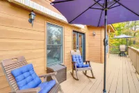 Spacious Murphy Chalet w/ Mtn Views & Hot Tub - 3-Star