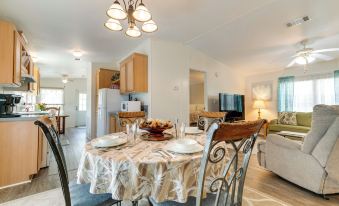 Weeki Wachee Vacation Rental ~ 13 Mi to the Ocean!