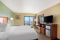 Beachfront Hotel Houghton Lake Hotels in Markey Township