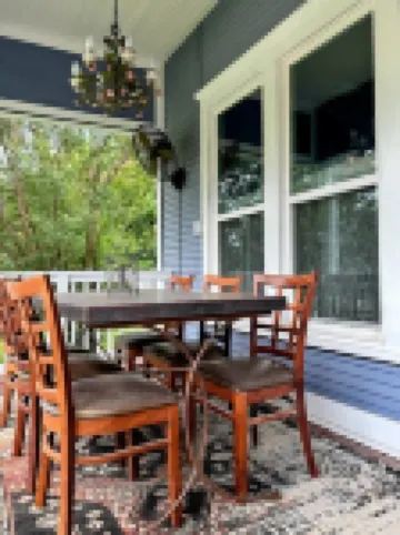 Charming Historic Bungalow with Modern Amenities - Cozy Getaway