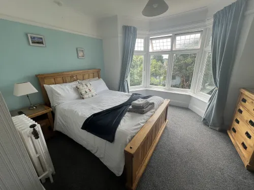 Gwyndra House B&B - Parkplatz