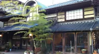 Enokiya Ryokan Hotel a 