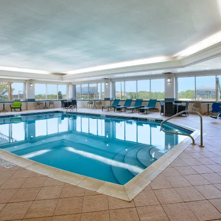 Hampton Inn & Suites Cleveland-Beachwood